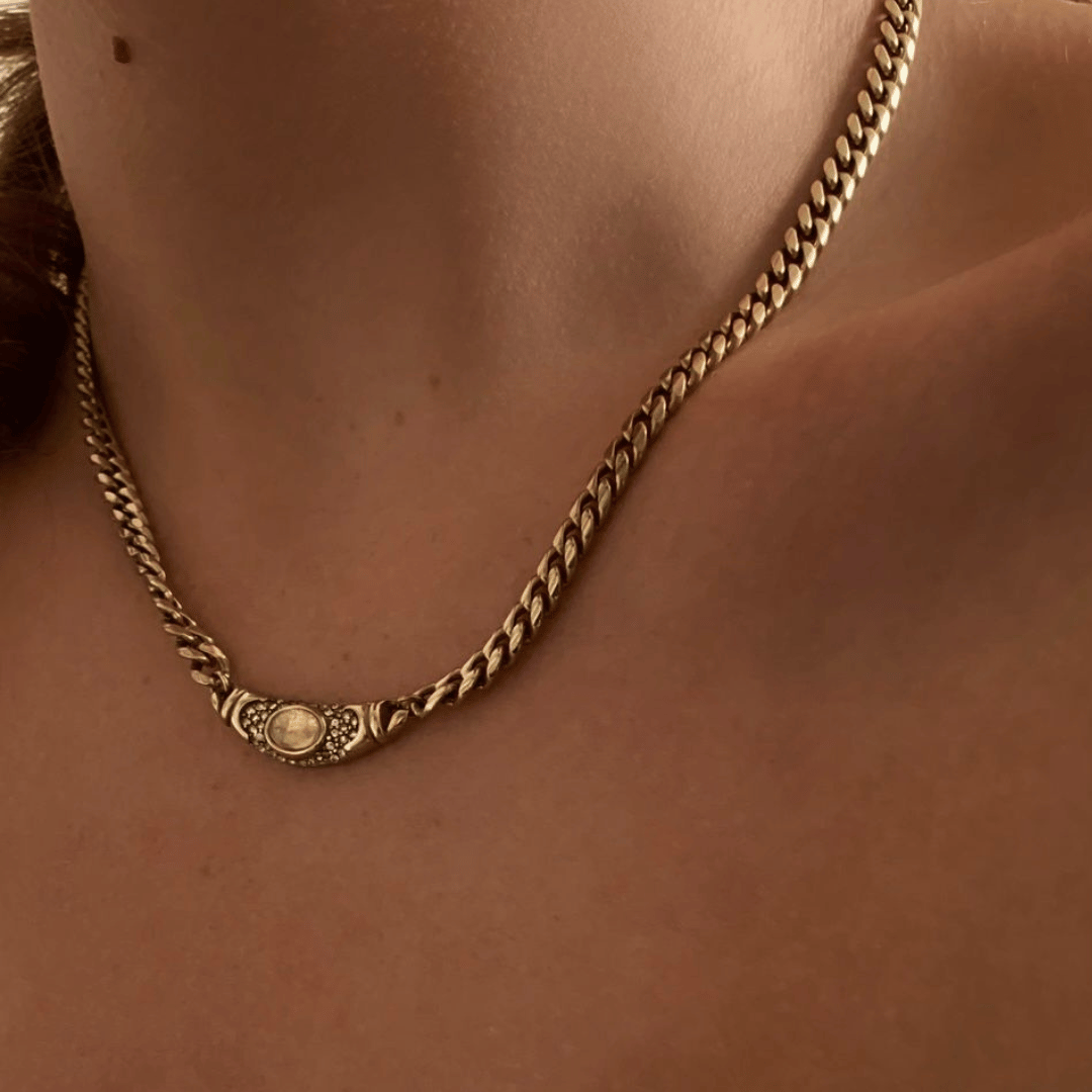 Bella Necklace in Gold