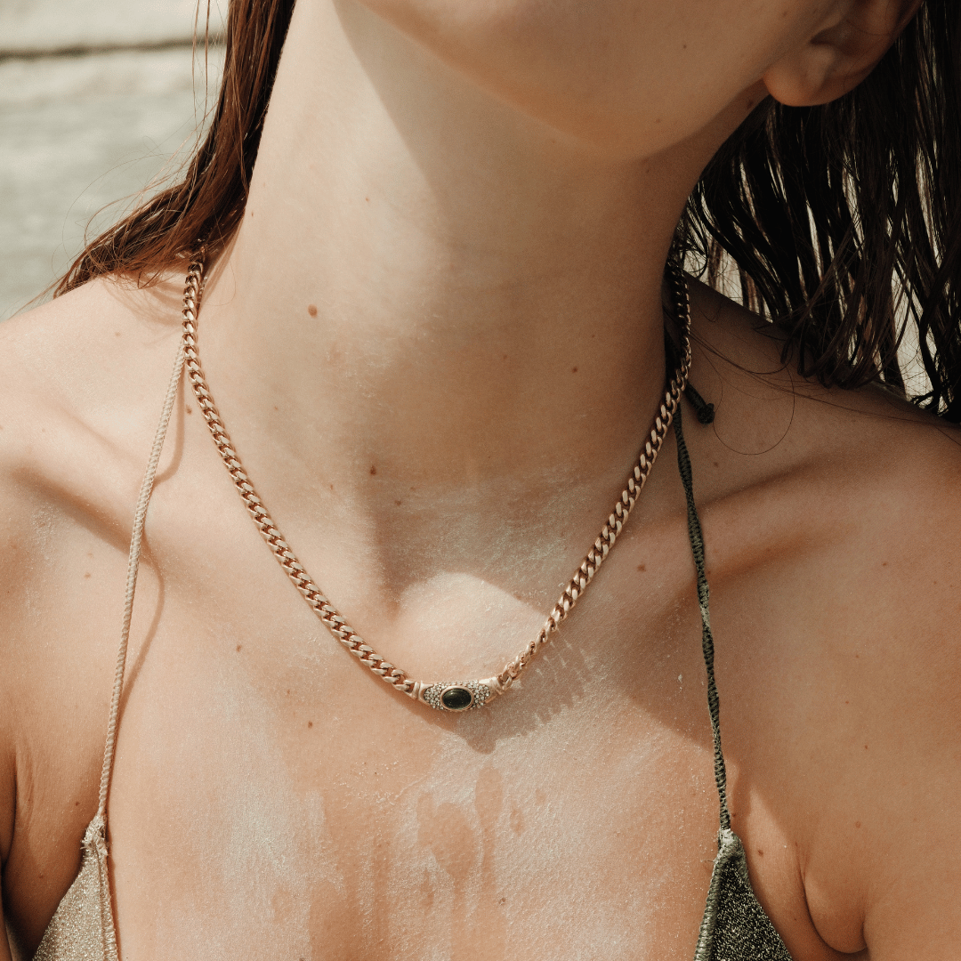 Bella Necklace in Gold