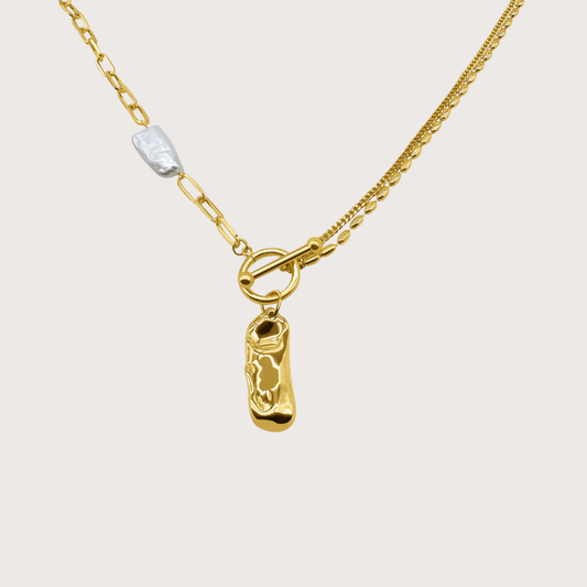 Omnia Necklace in Gold