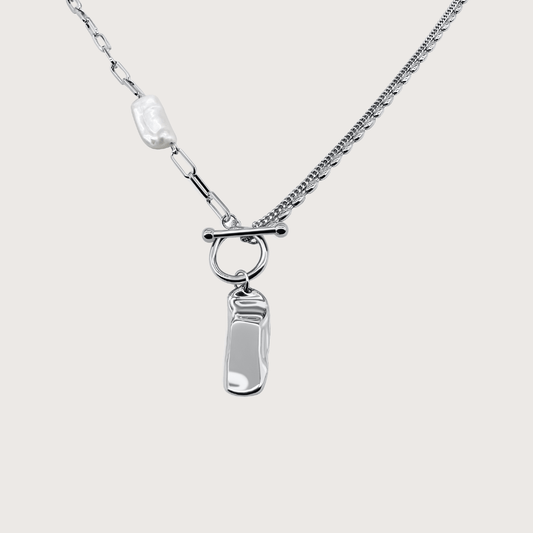 Omnia Necklace in Silver