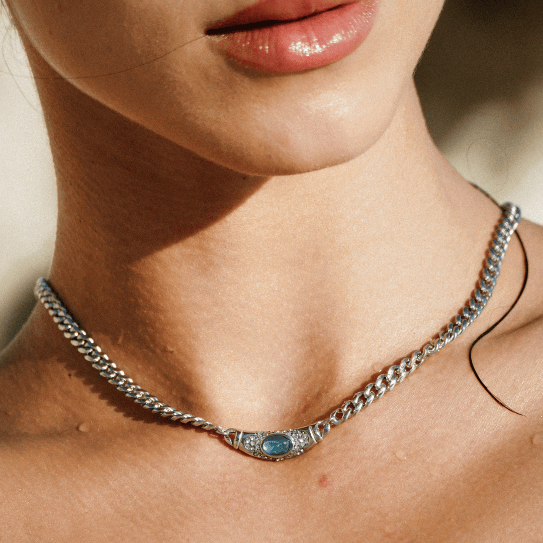 Bella Necklace in Silver