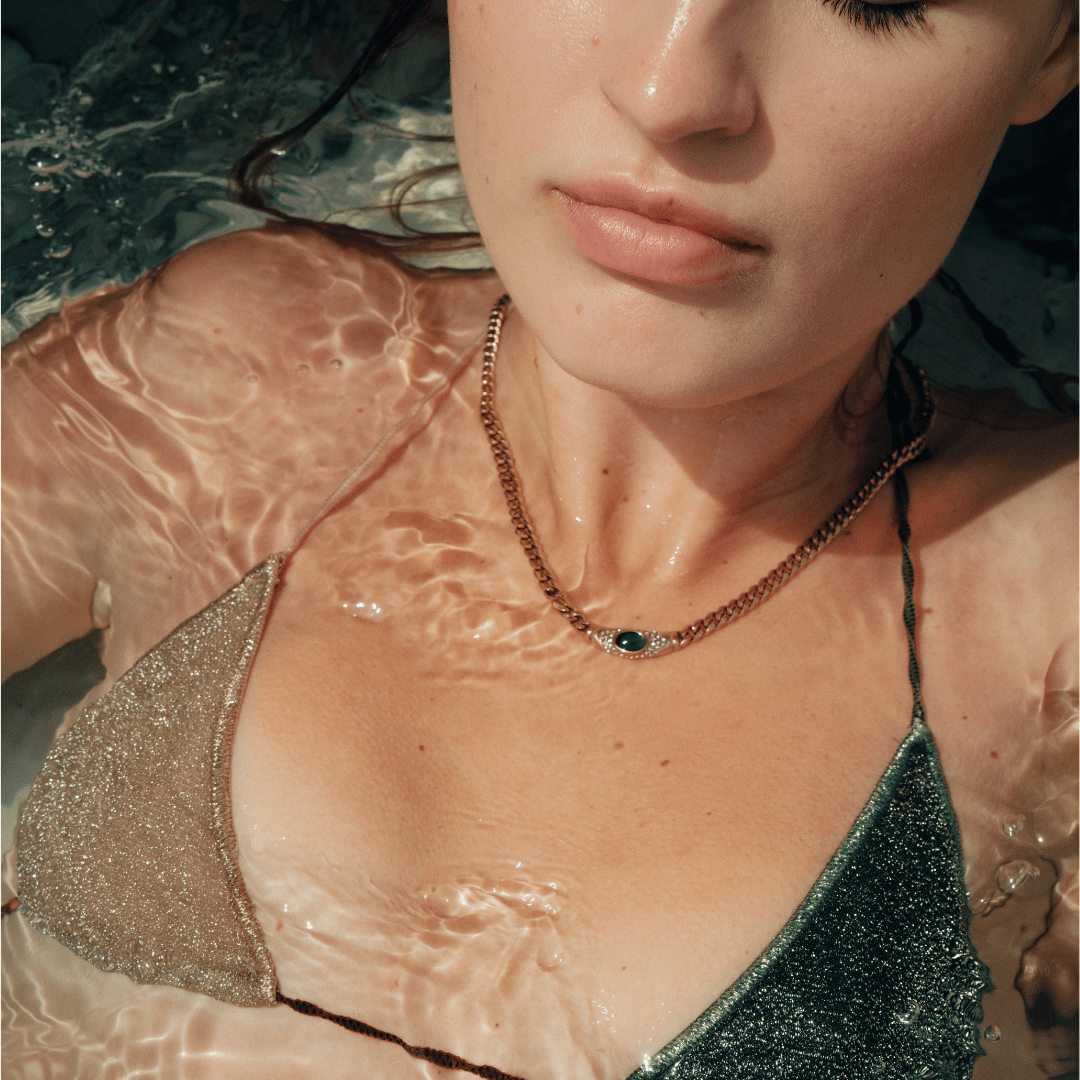 Bella Necklace in Gold
