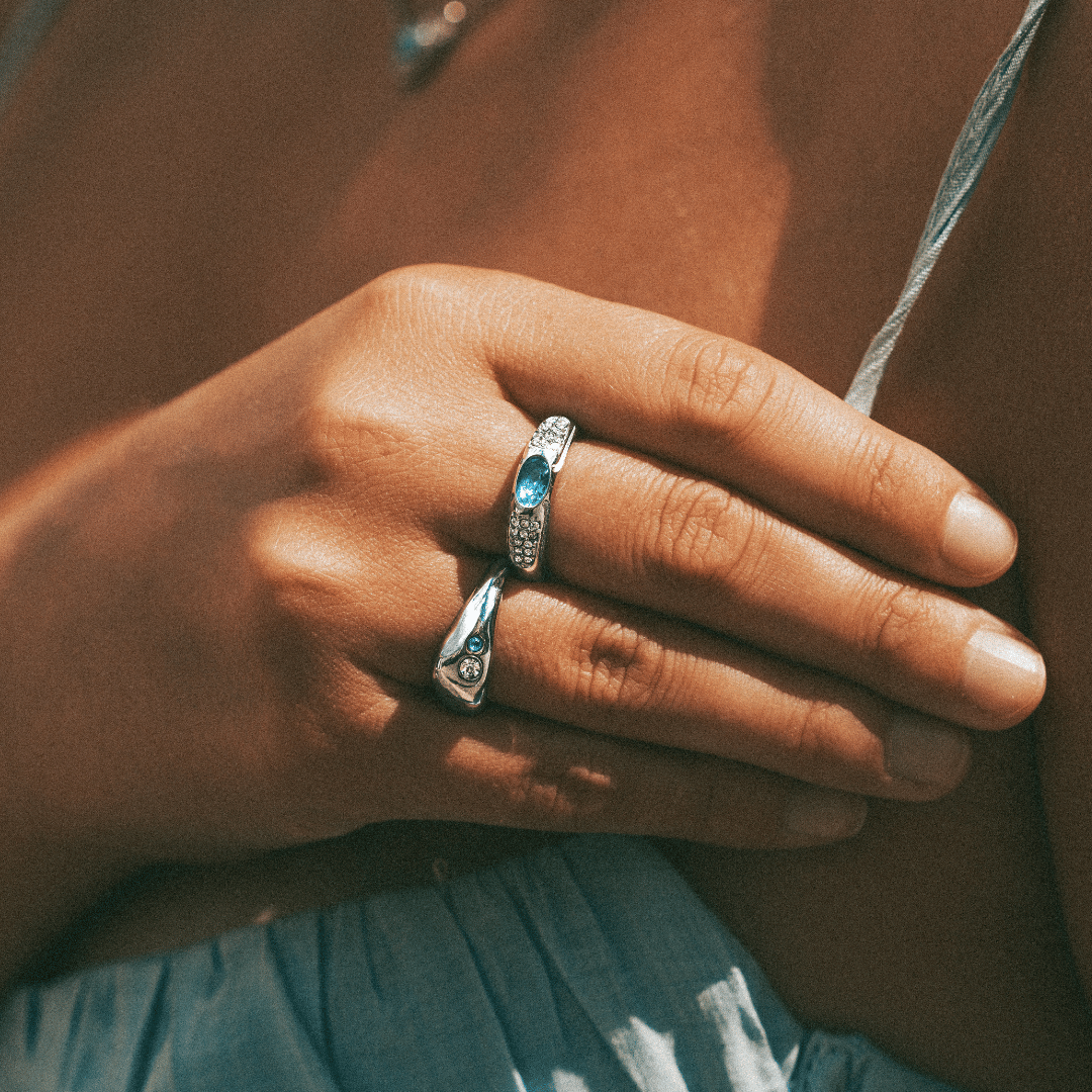 Boa Ring in Silver